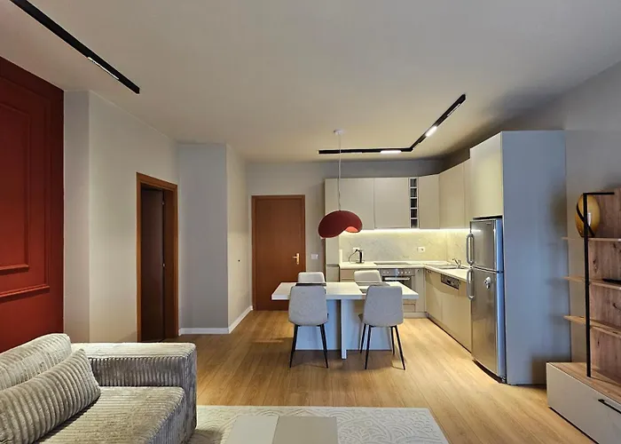 Tam Skanderbeg Square One Bedroom W Veranda アパート *