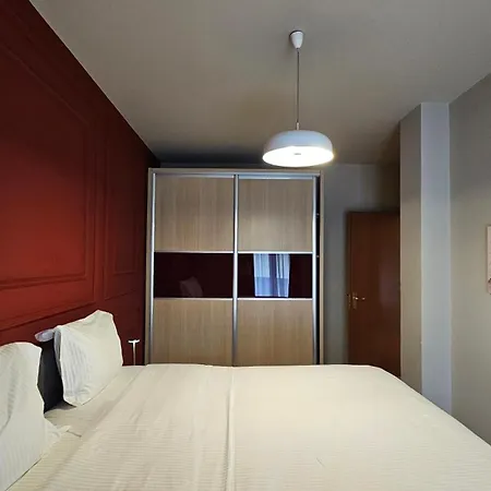 Tam Skanderbeg Square One Bedroom W Veranda アパート *