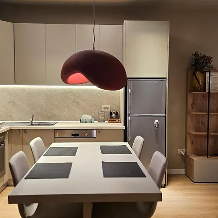 公寓 Tam Skanderbeg Square One Bedroom W Veranda 地拉那
