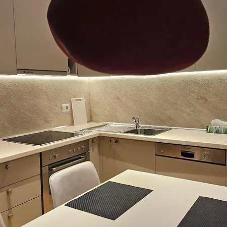 Lejlighed Tam Skanderbeg Square One Bedroom W Veranda Tirana