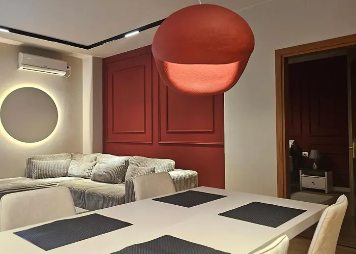 Tam Skanderbeg Square One Bedroom W Veranda * Τίρανα