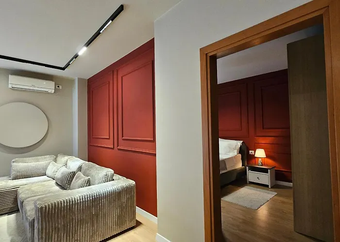 Tam Skanderbeg Square One Bedroom W Veranda Τίρανα