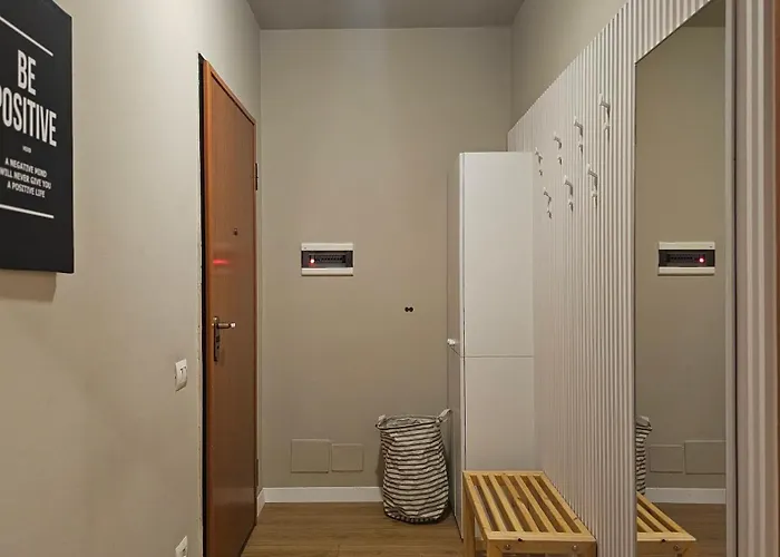 Tam Skanderbeg Square One Bedroom W Veranda * Τίρανα