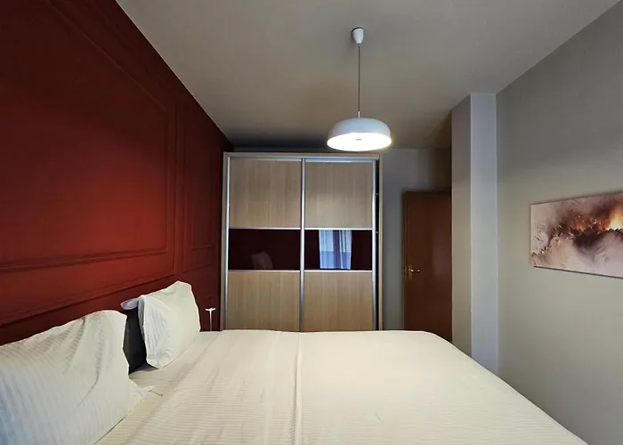 Tam Skanderbeg Square One Bedroom W Veranda アパート *